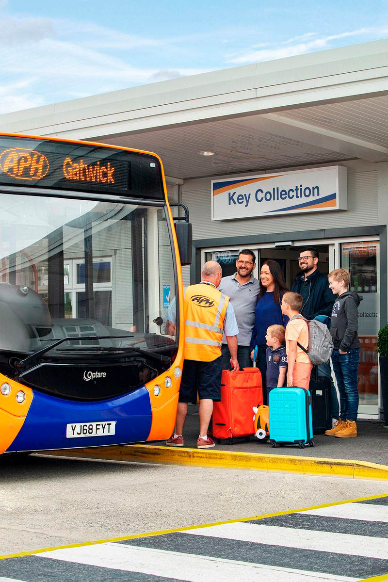 APH Airport Parking and Hotels – Getting on Bus APH Airport Parking and Hotels - Getting on Bus